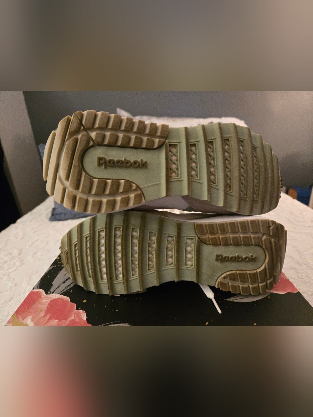 Womens' Reeboks - Picture 11 of 11